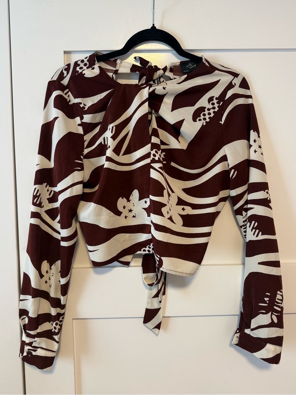 Open Back Floral Wave Blouse - Brown/Cream